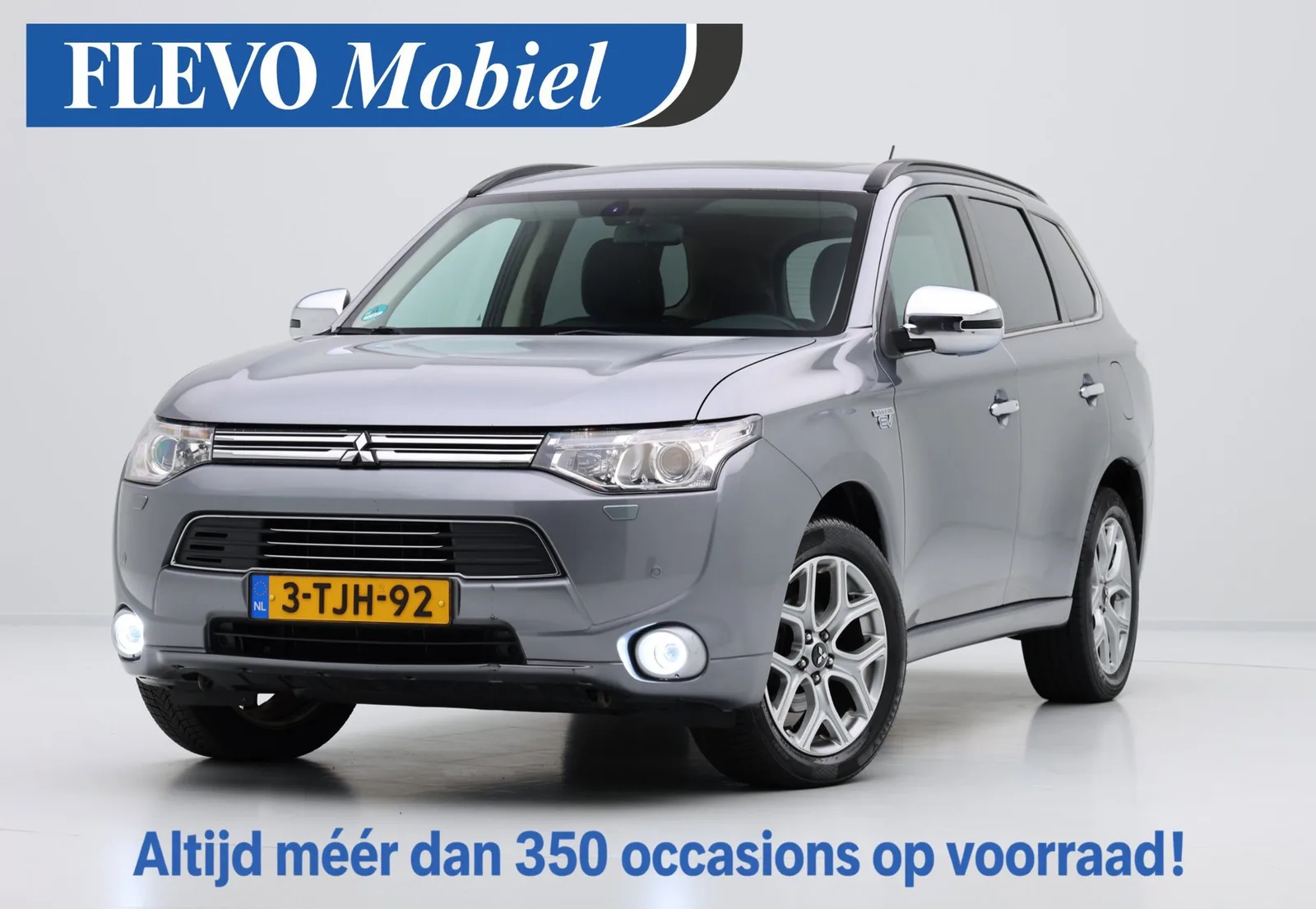 Mitsubishi Outlander (2014) — foto 1