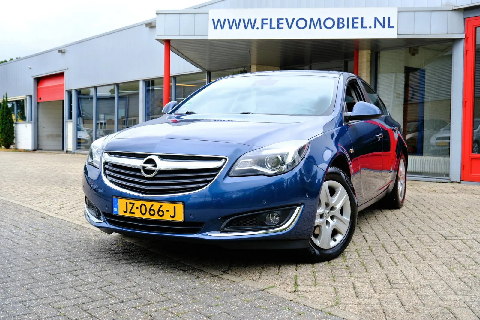 Opel Insignia (2016) — foto 1