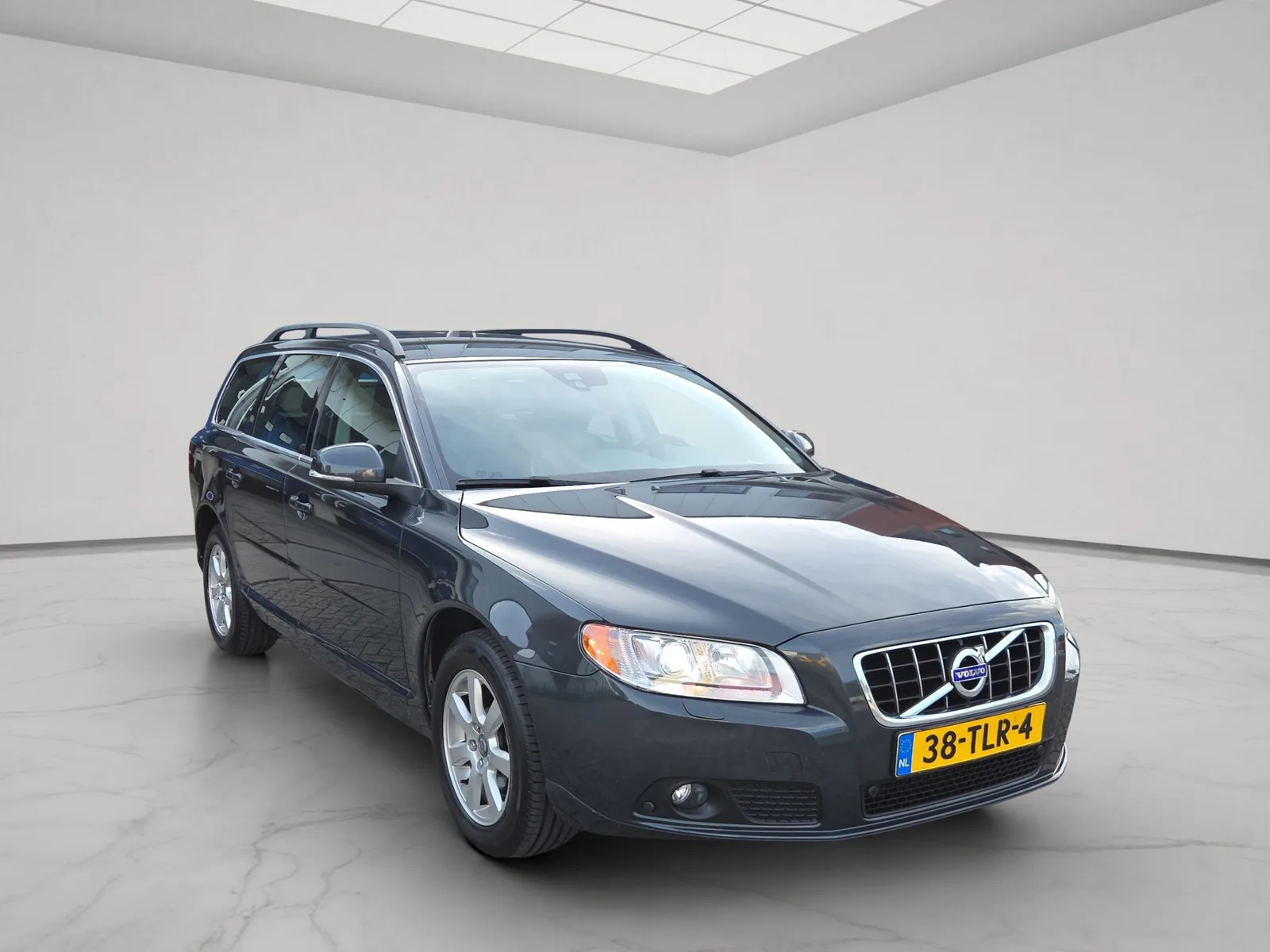 Volvo V70 (2012) — foto 1