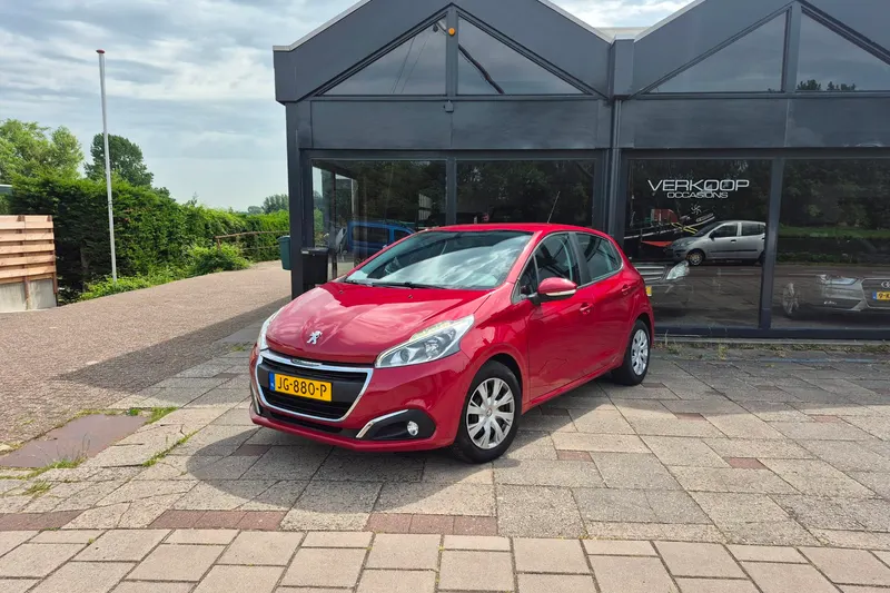 Peugeot 208 (2016)