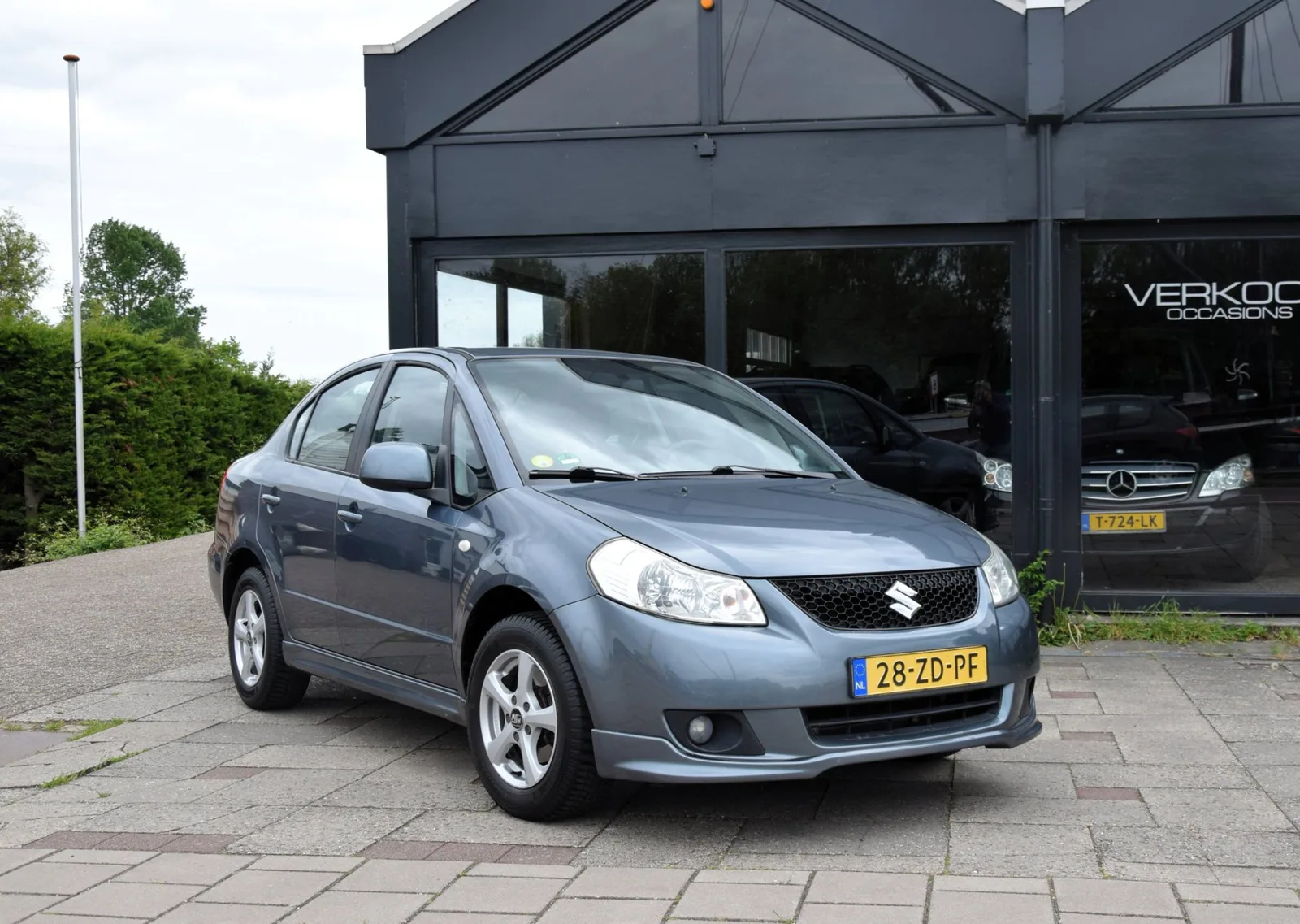 Suzuki SX4 (2008) — foto 1