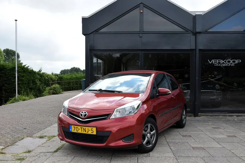 Toyota Yaris (2012)