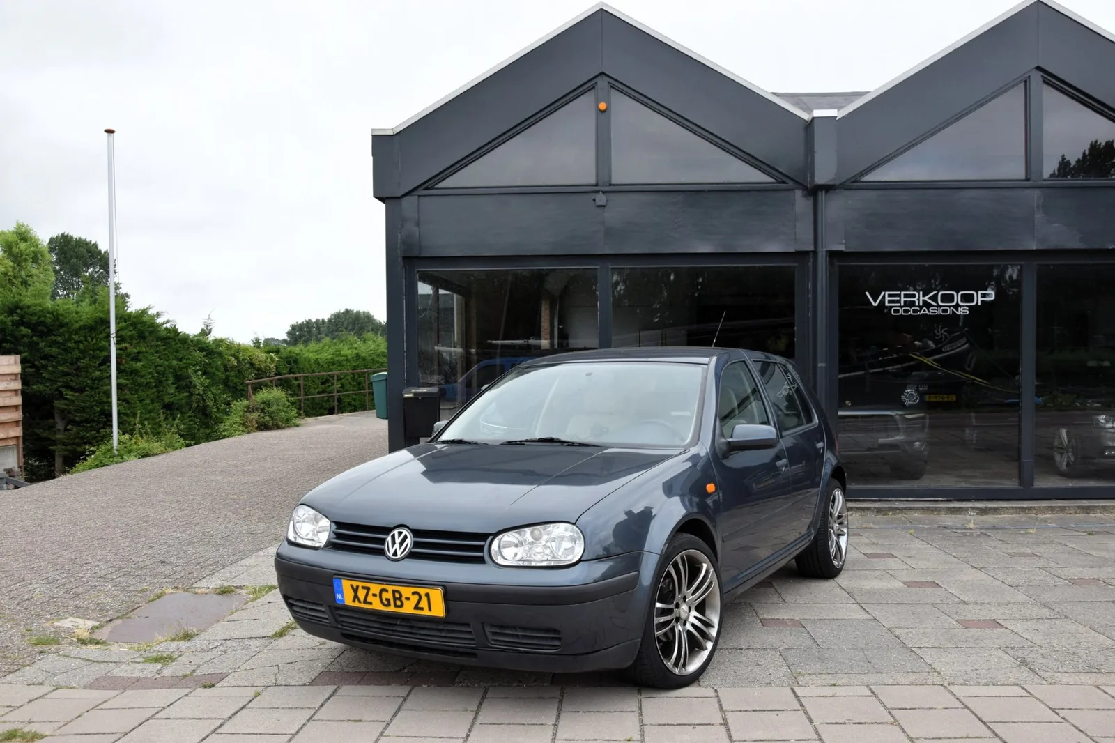 Volkswagen Golf (1999) — foto 1