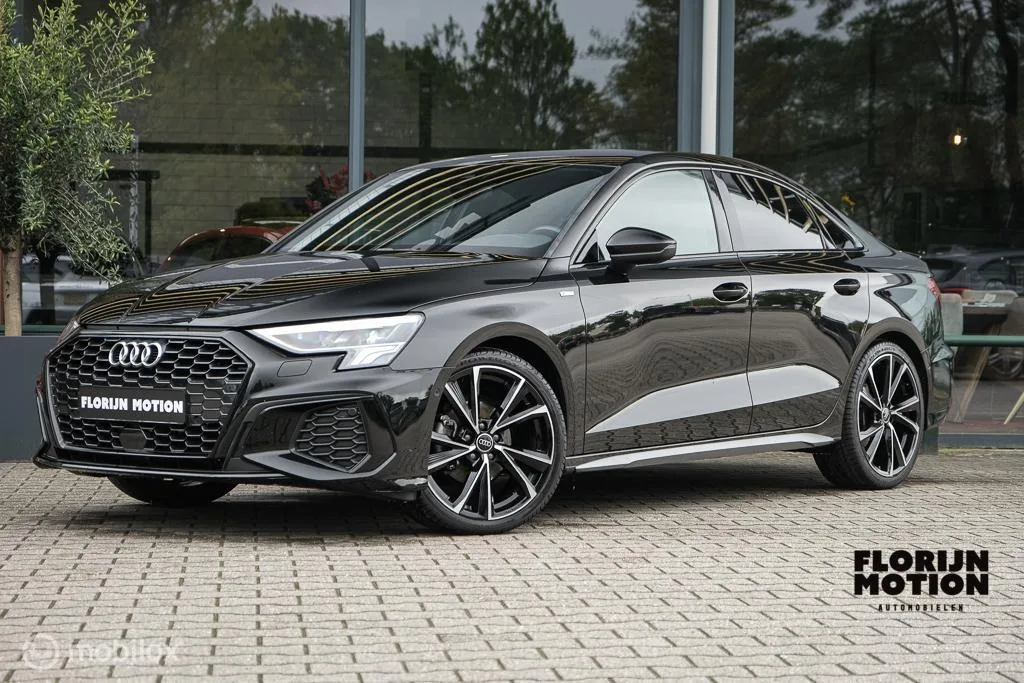 Audi A3 (2023) — foto 1
