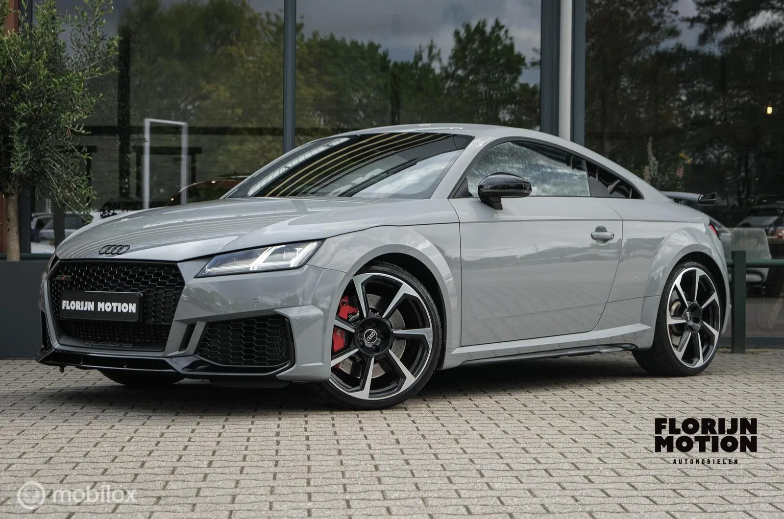 Audi TT RS (2022) — foto 1
