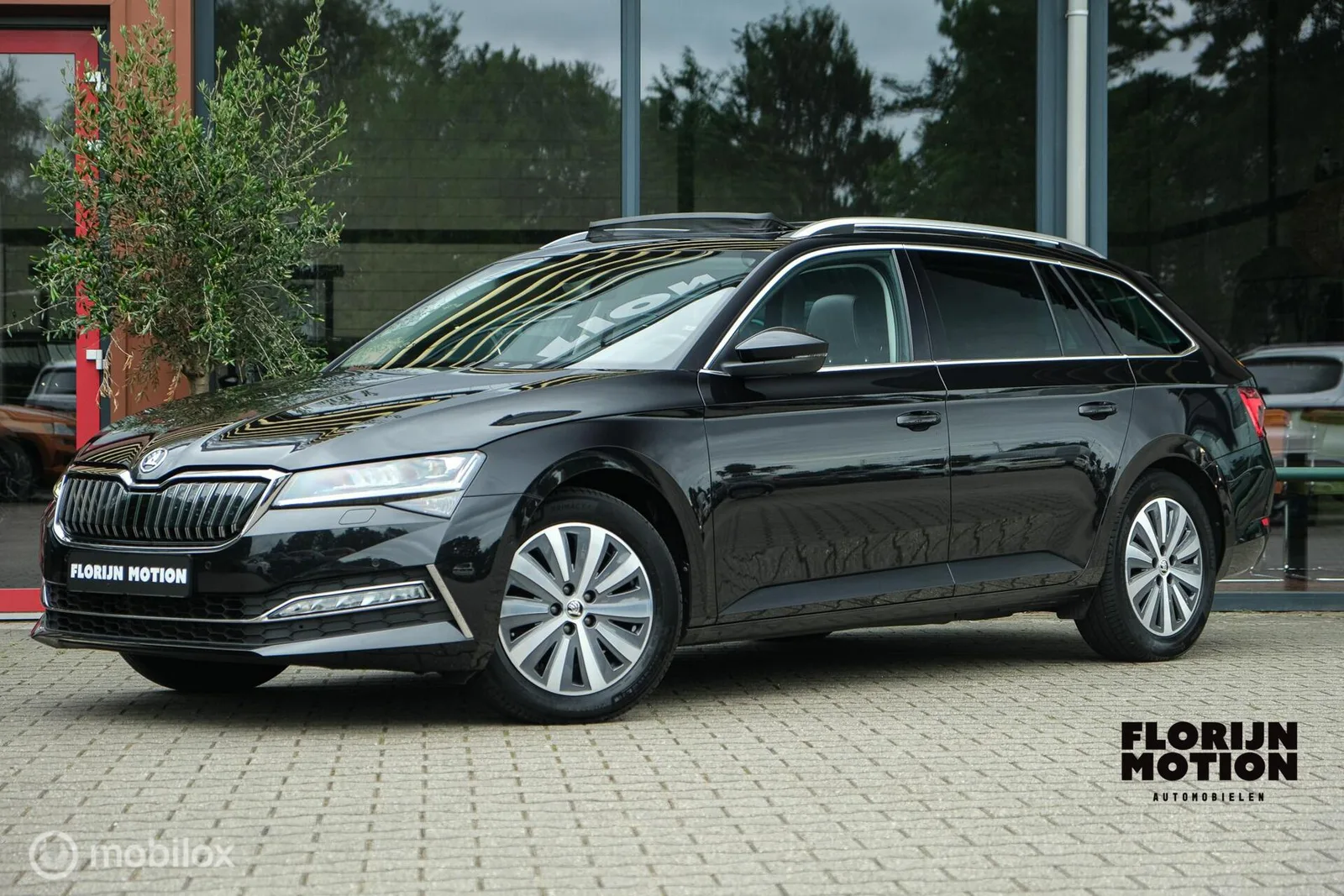 Škoda Superb (2023) — foto 1