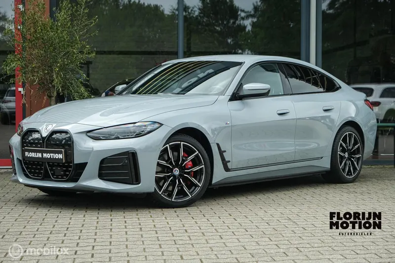 BMW i4 (2023)
