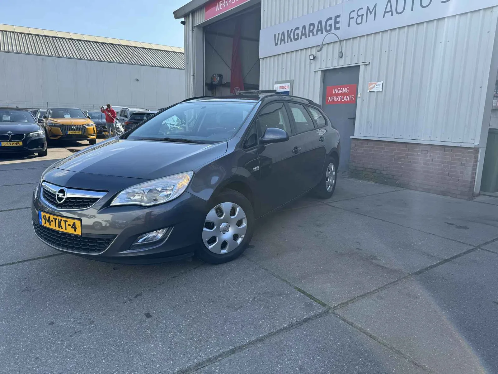 Opel Astra (2012) — foto 1