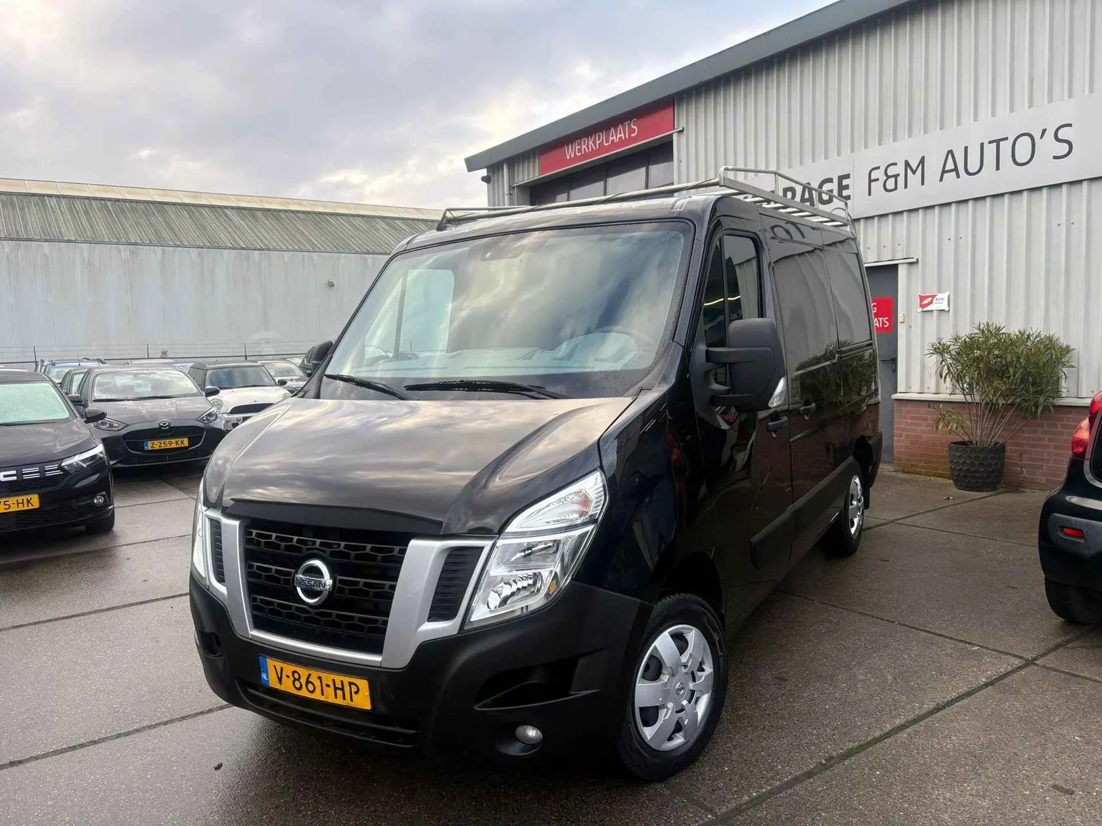Nissan NV400 (2017) — foto 1