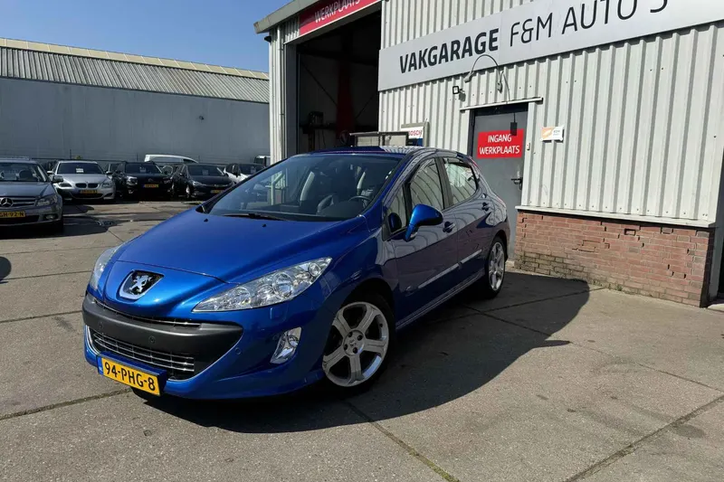 Peugeot 308 (2011)