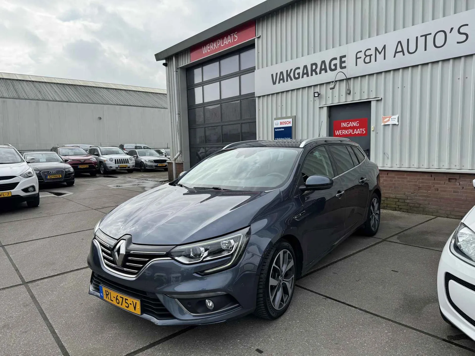 Renault Mégane (2018) — foto 1