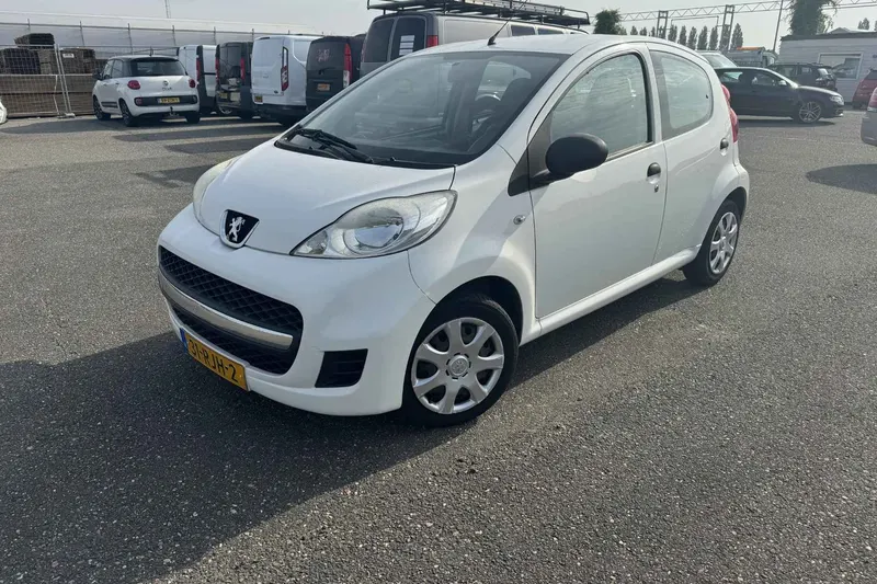 Peugeot 107 (2011)
