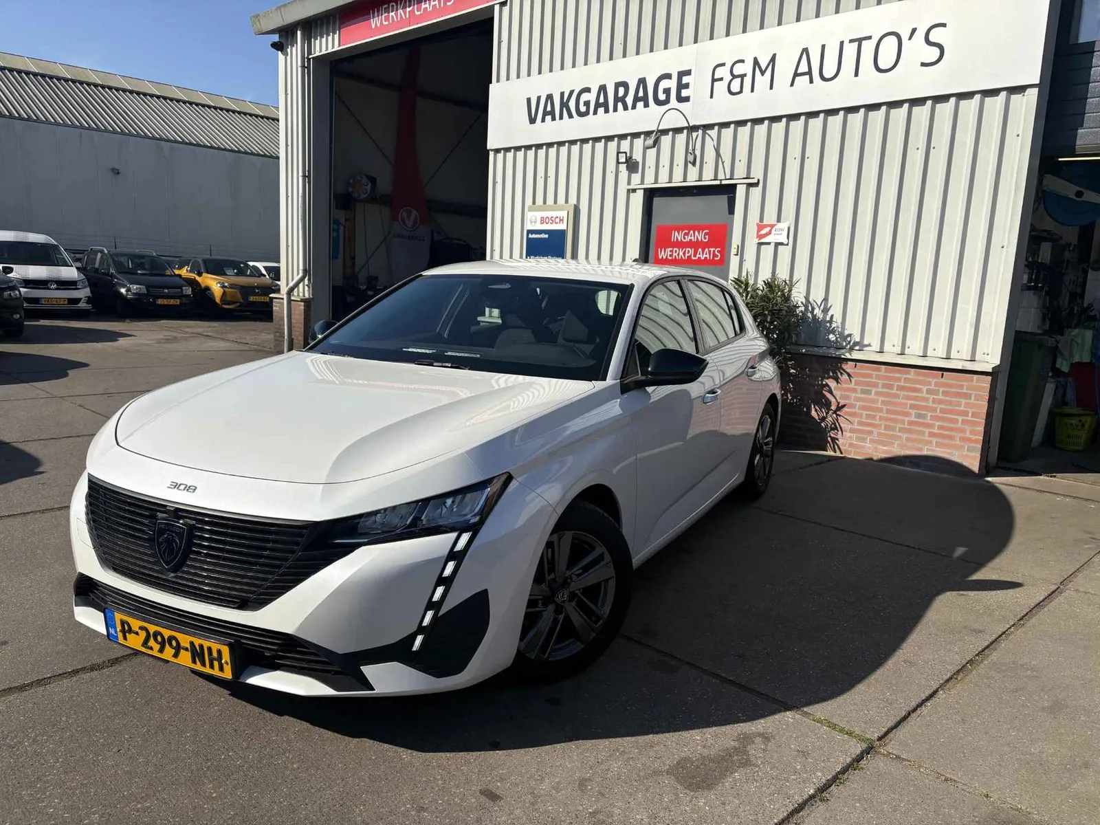 Peugeot 308 (2022) — foto 1
