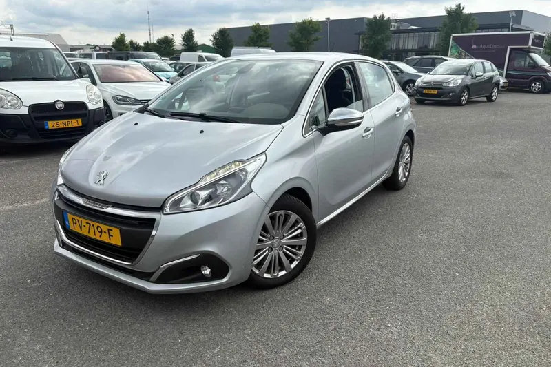 Peugeot 208 (2017)
