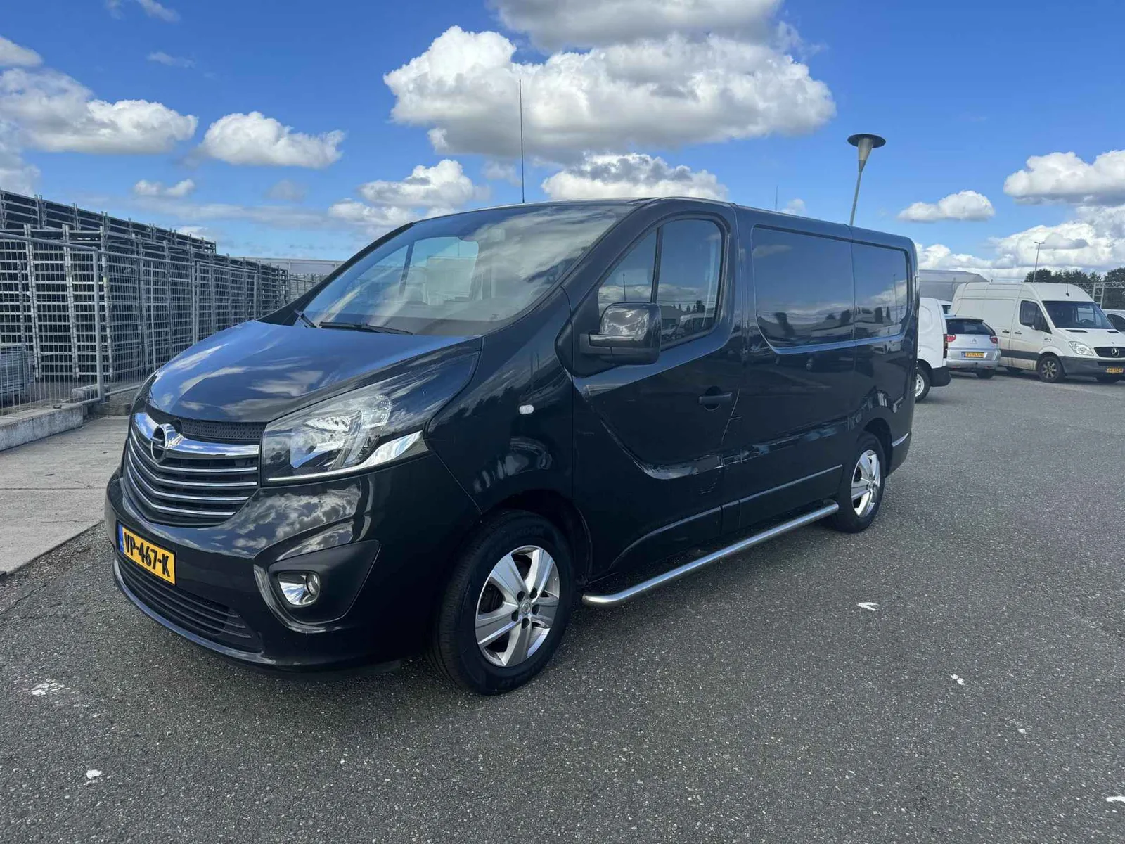 Opel Vivaro (2015) — foto 1