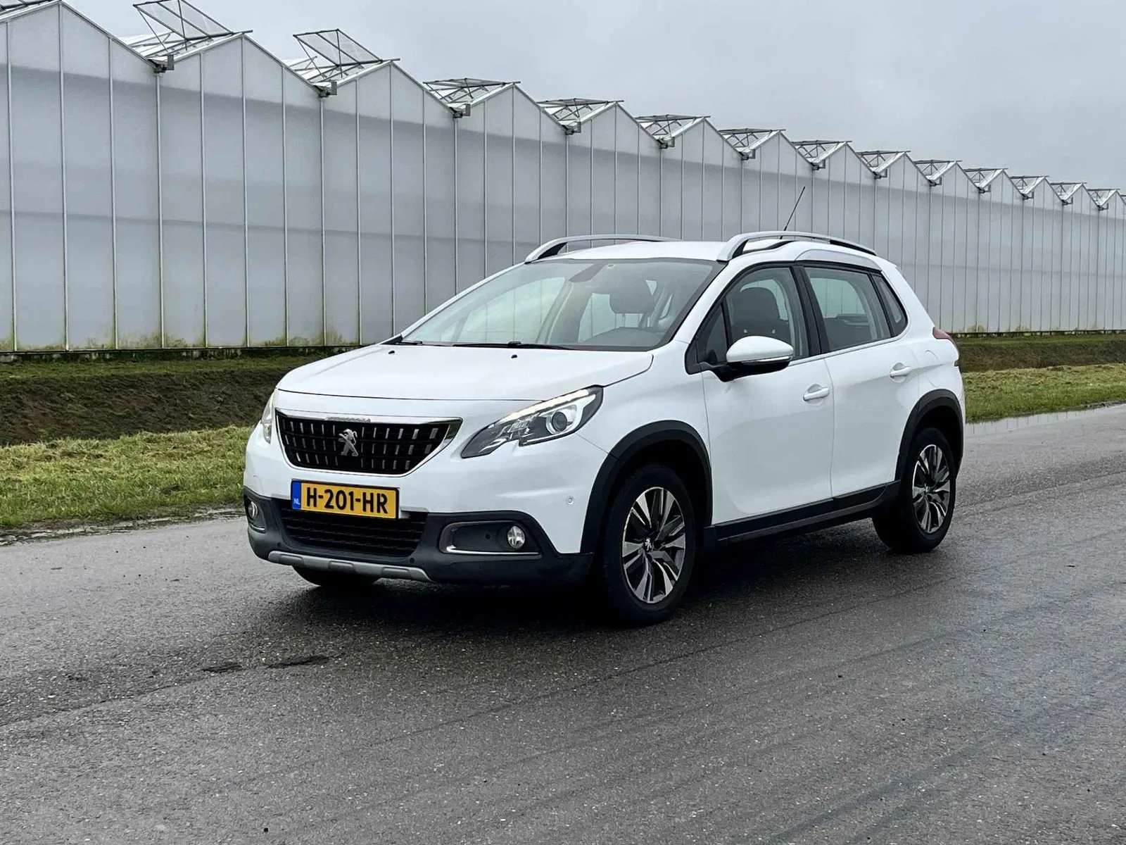 Peugeot 2008 (2017) — foto 1