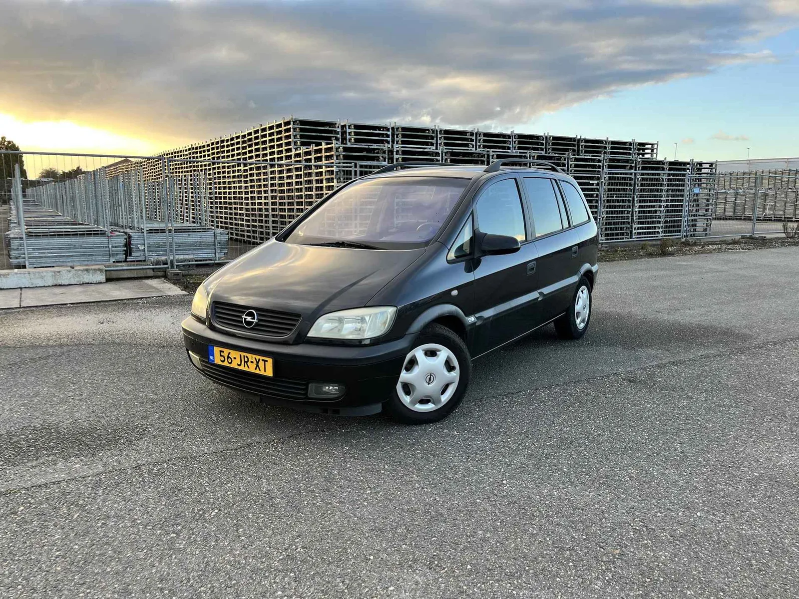 Opel Zafira (2002) — foto 1