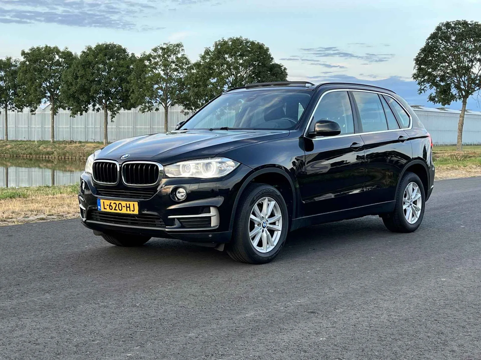 BMW X5 (2015) — foto 1