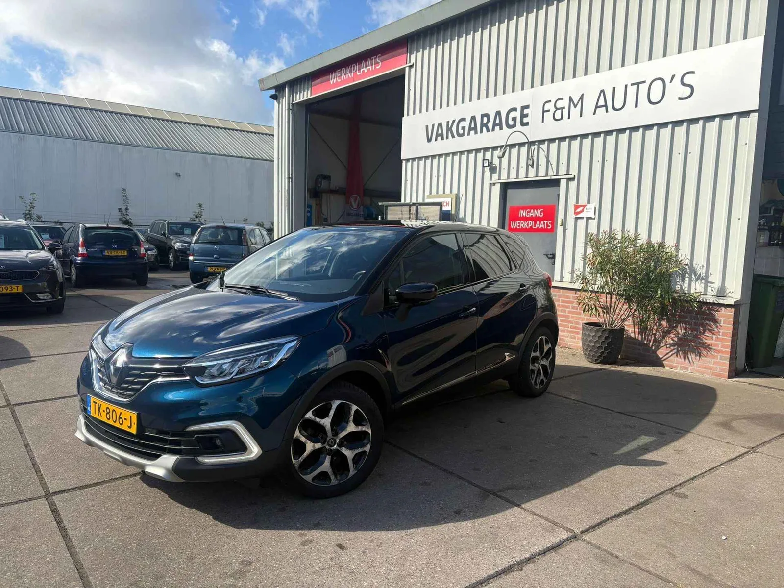 Renault Captur (2018) — foto 1