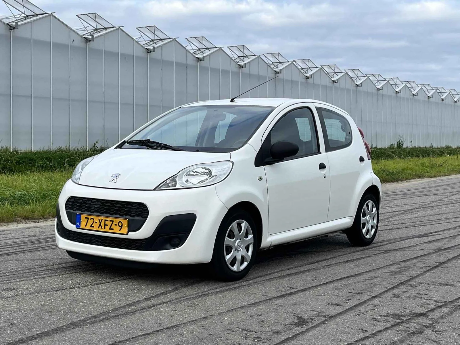 Peugeot 107 (2012) — foto 1