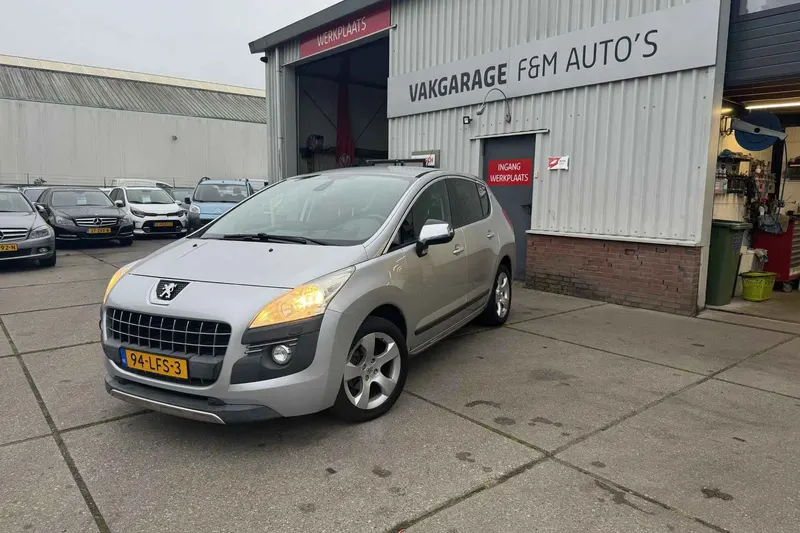 Peugeot 3008 (2010)