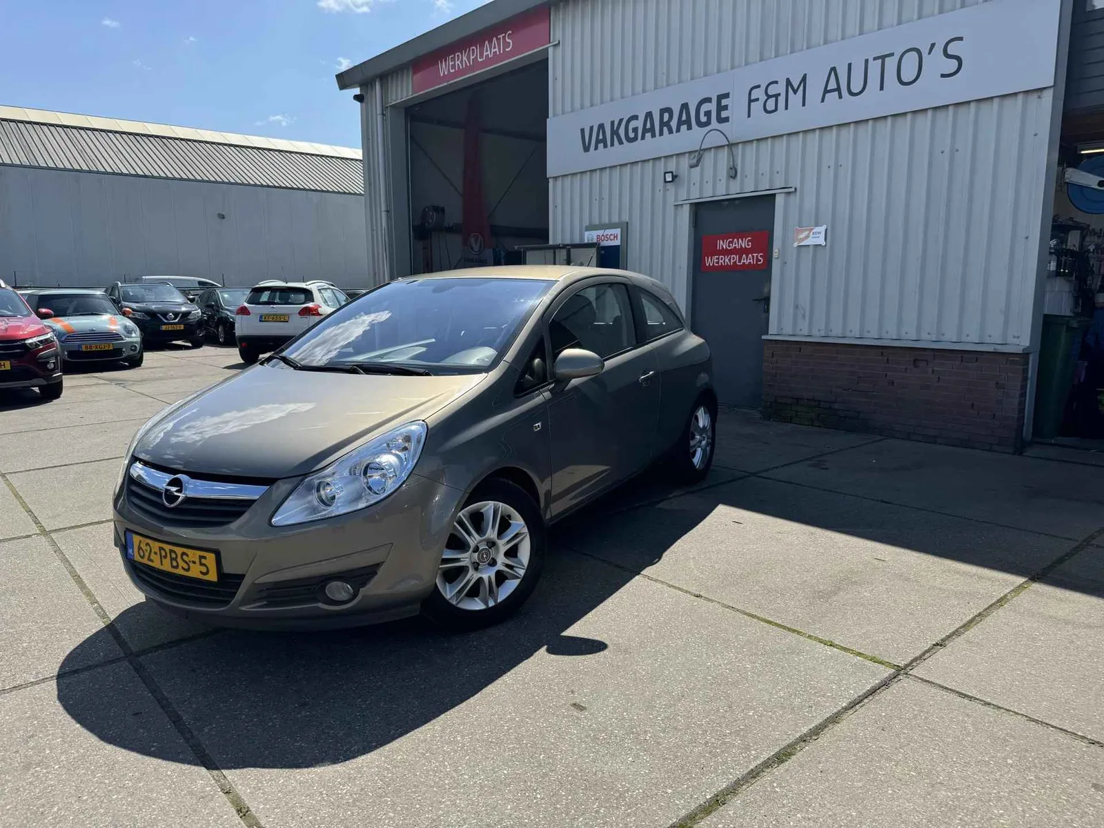 Opel Corsa (2011) — foto 1