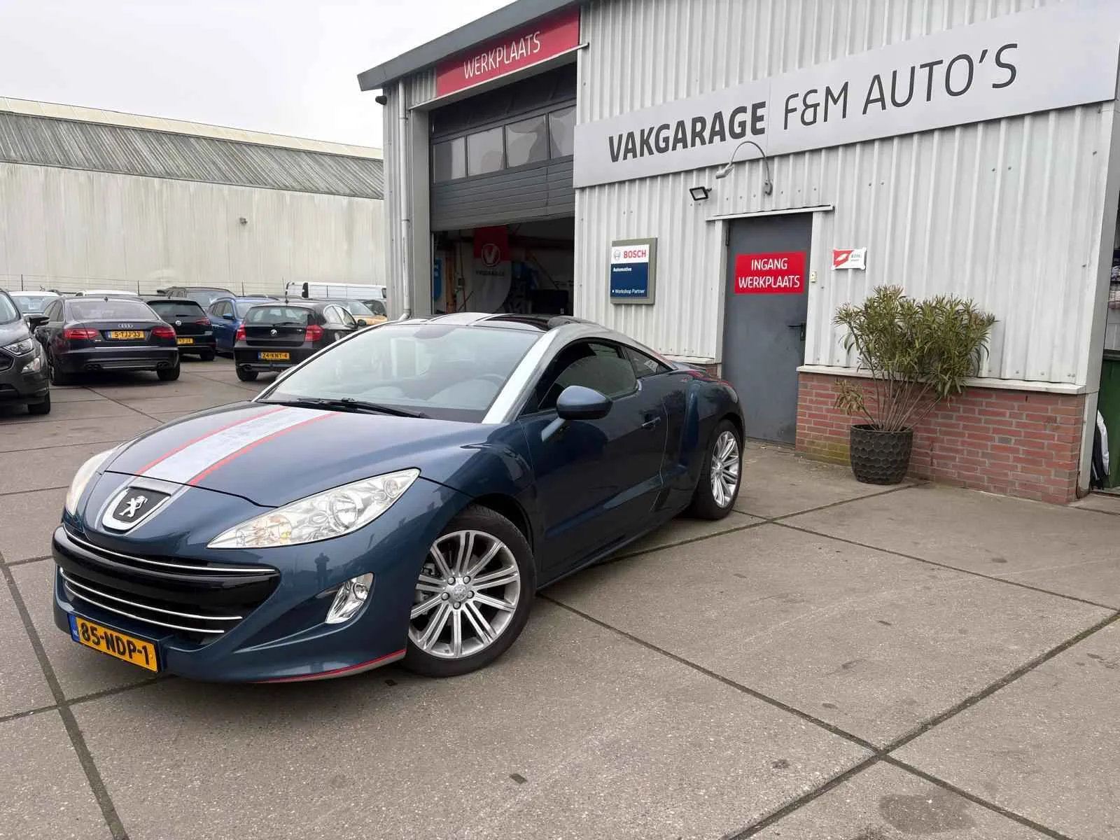 Peugeot RCZ (2010) — foto 1