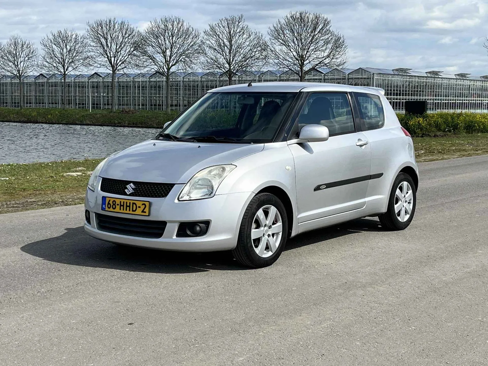 Suzuki Swift (2008) — foto 1