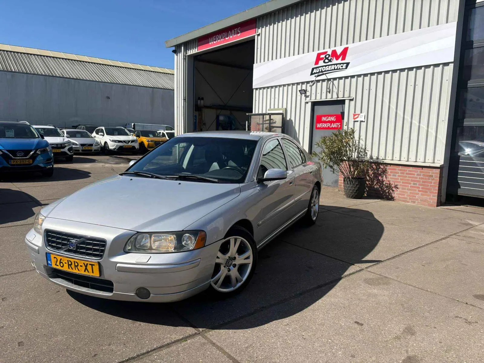 Volvo S60 (2005) — foto 1