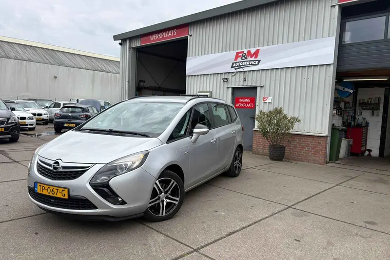 Opel Zafira (2016)