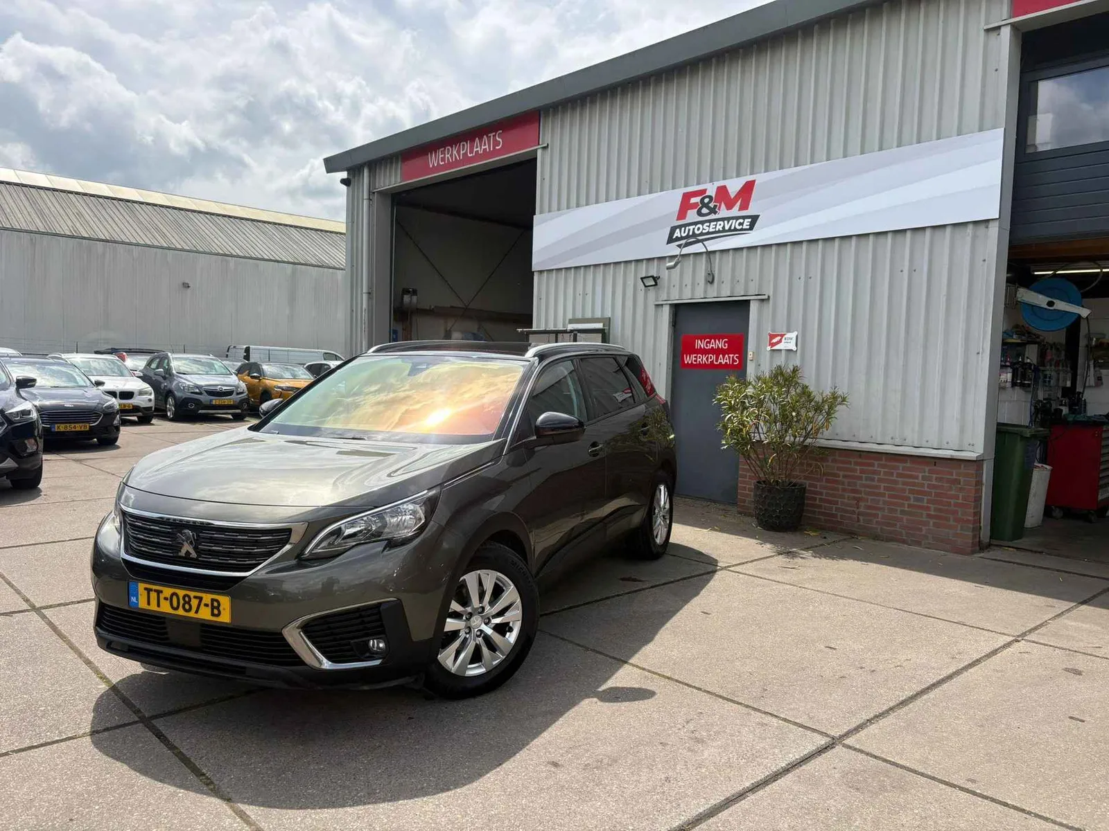 Peugeot 5008 (2017) — foto 1