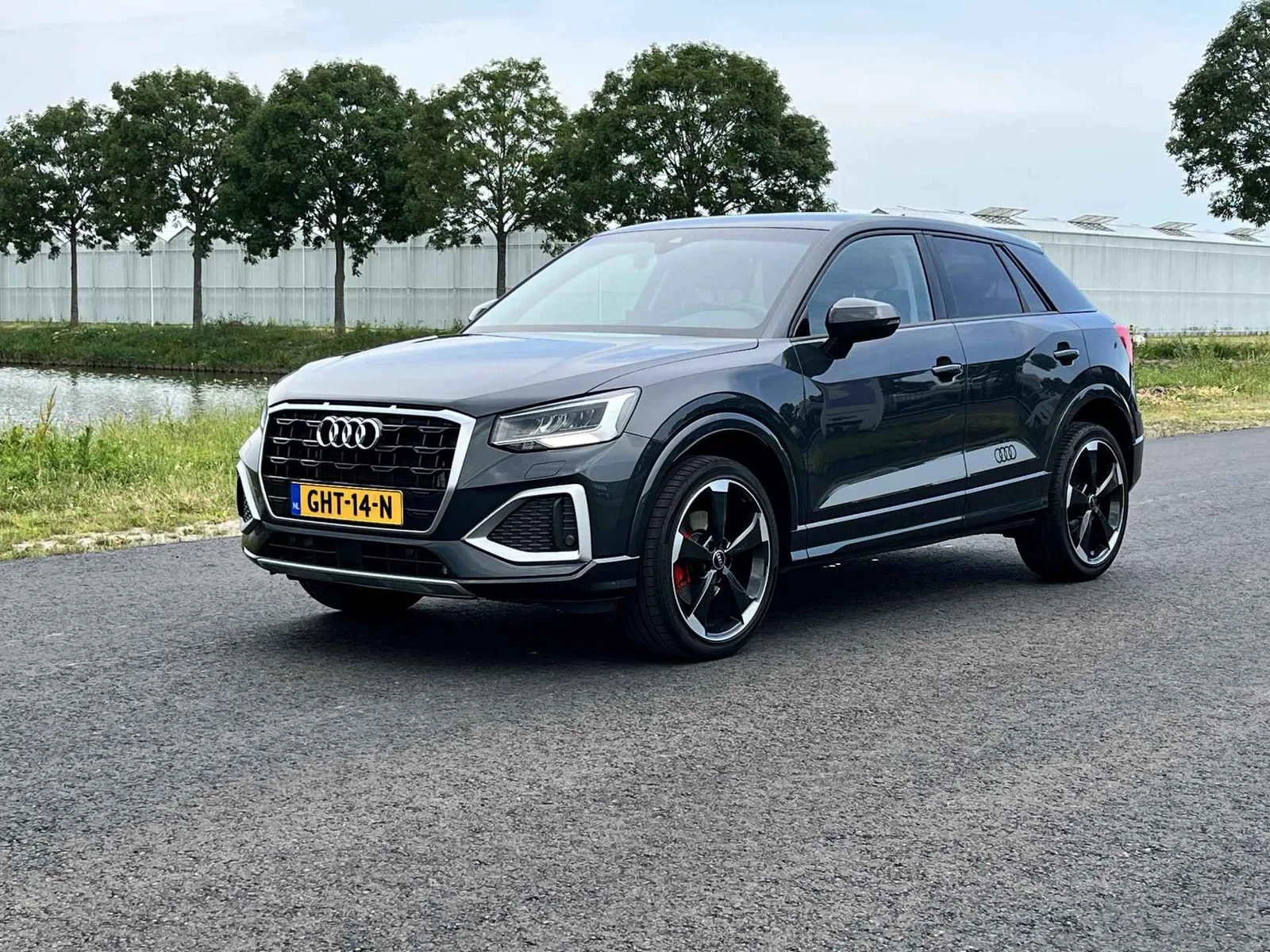 Audi Q2 (2024) — foto 1