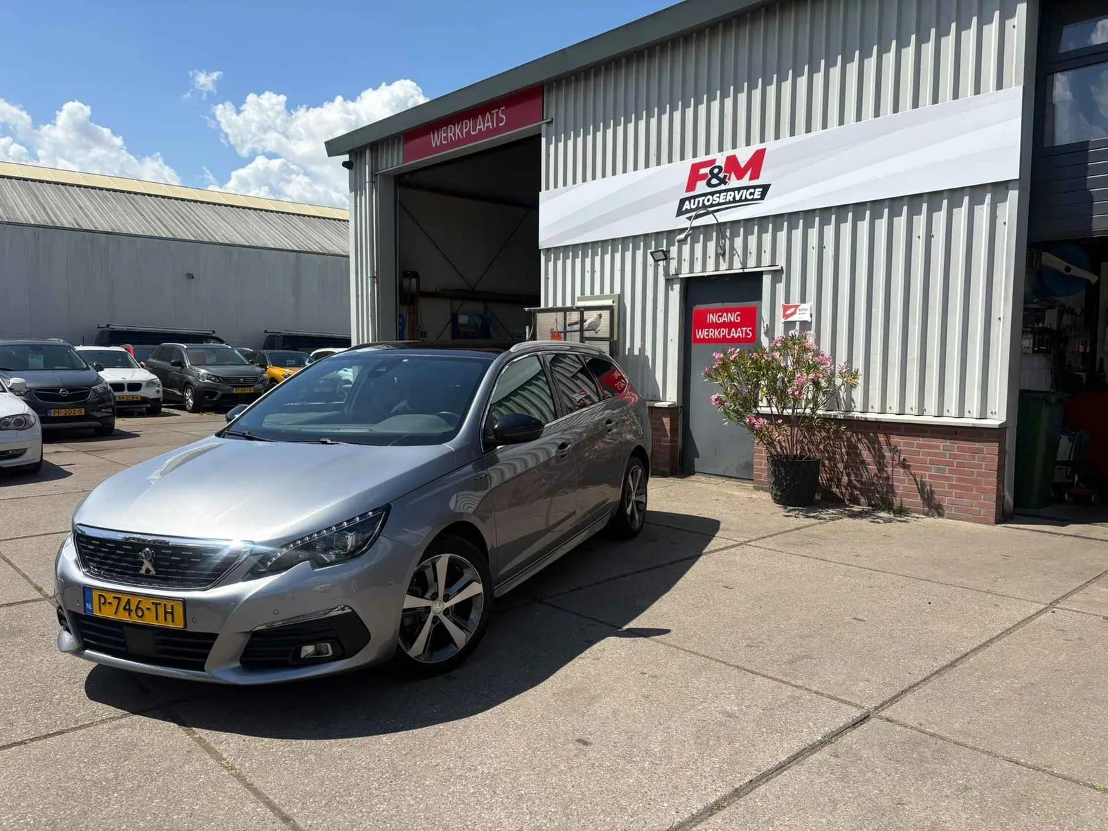 Peugeot 308 (2019) — foto 1