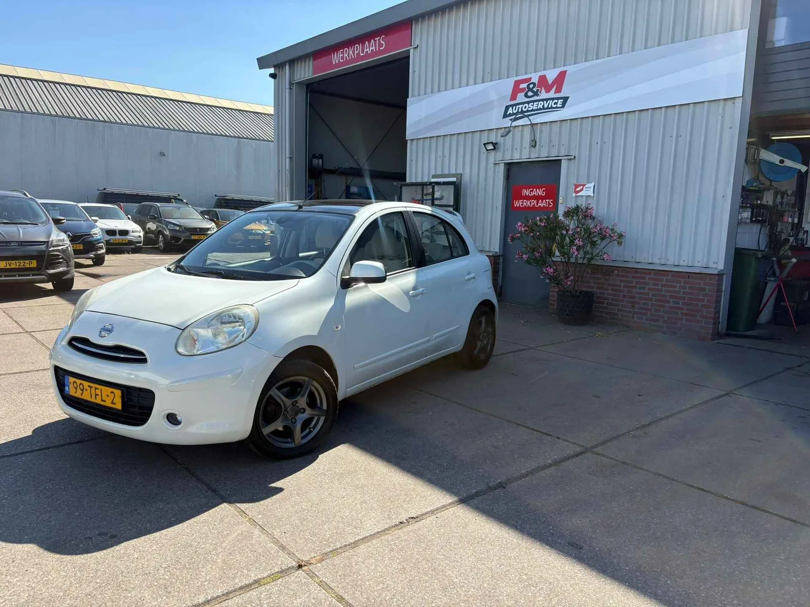 Nissan Micra (2012) — foto 1