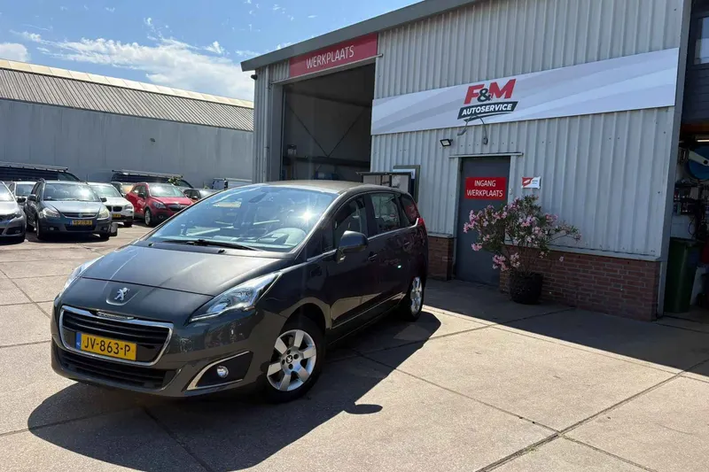 Peugeot 5008 (2016)