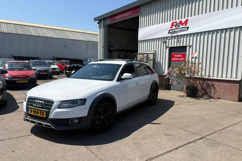 Audi A4 Allroad (2010)