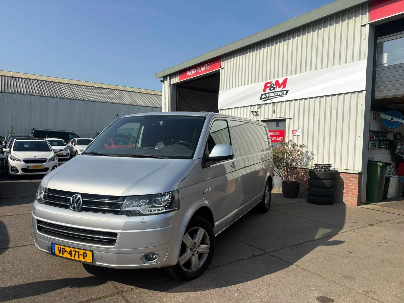 Volkswagen Transporter (2015) — foto 1