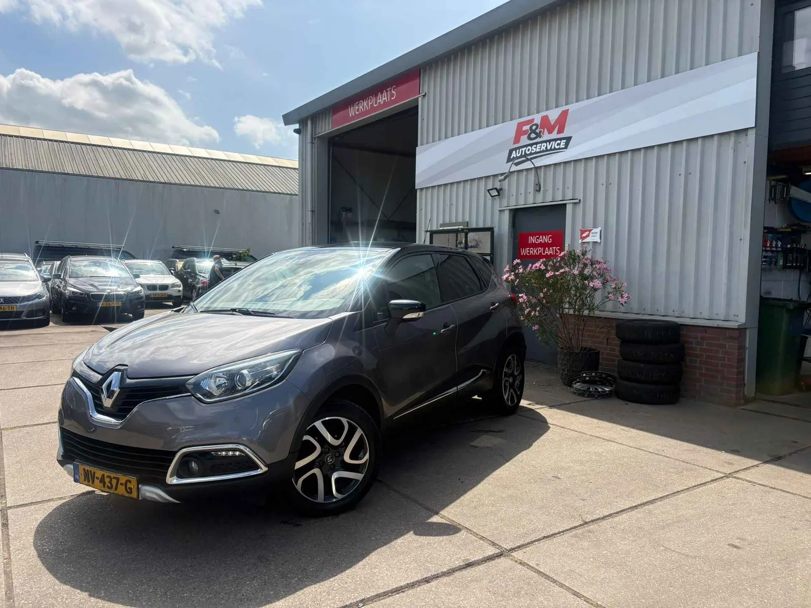 Renault Captur (2017) — foto 1