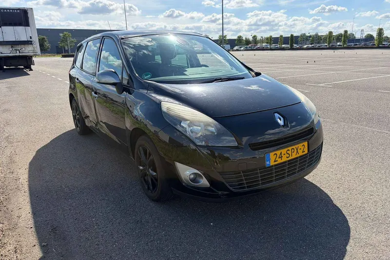 Renault Grand Scénic (2011)