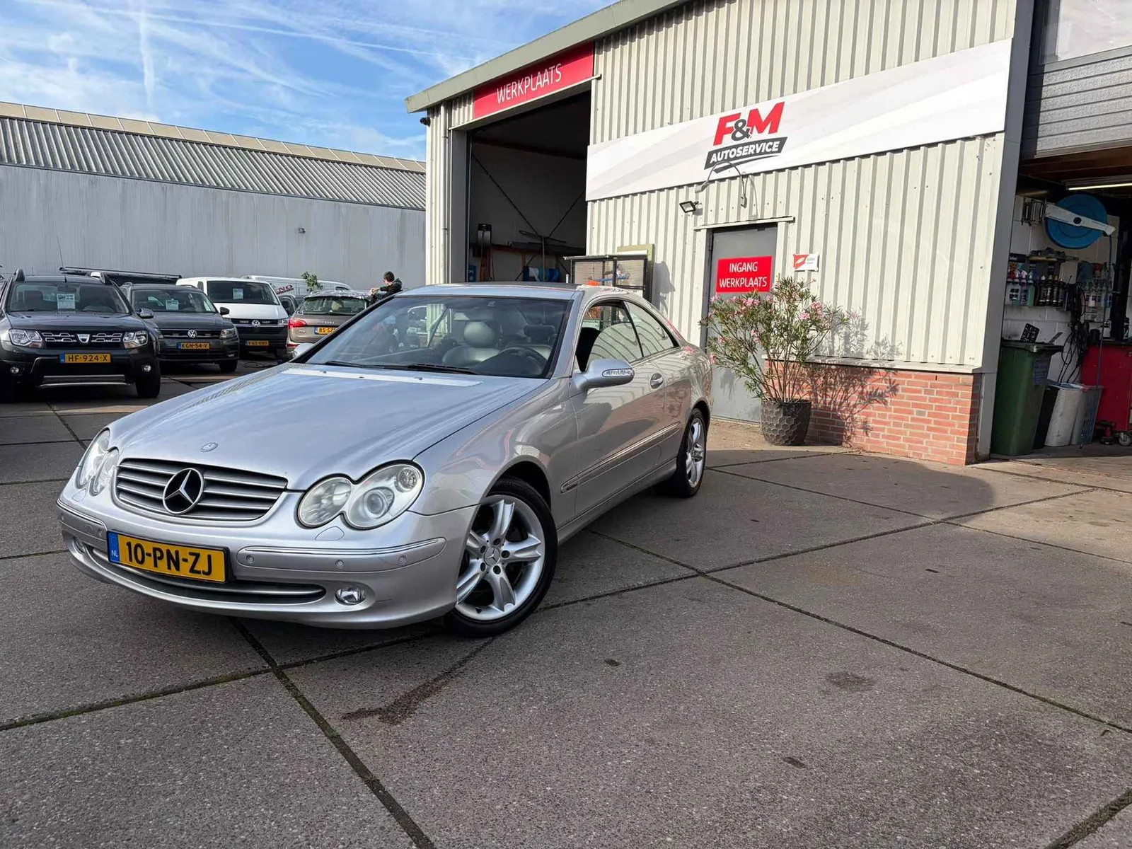 Mercedes-Benz CLK-Klasse (2004) — foto 1