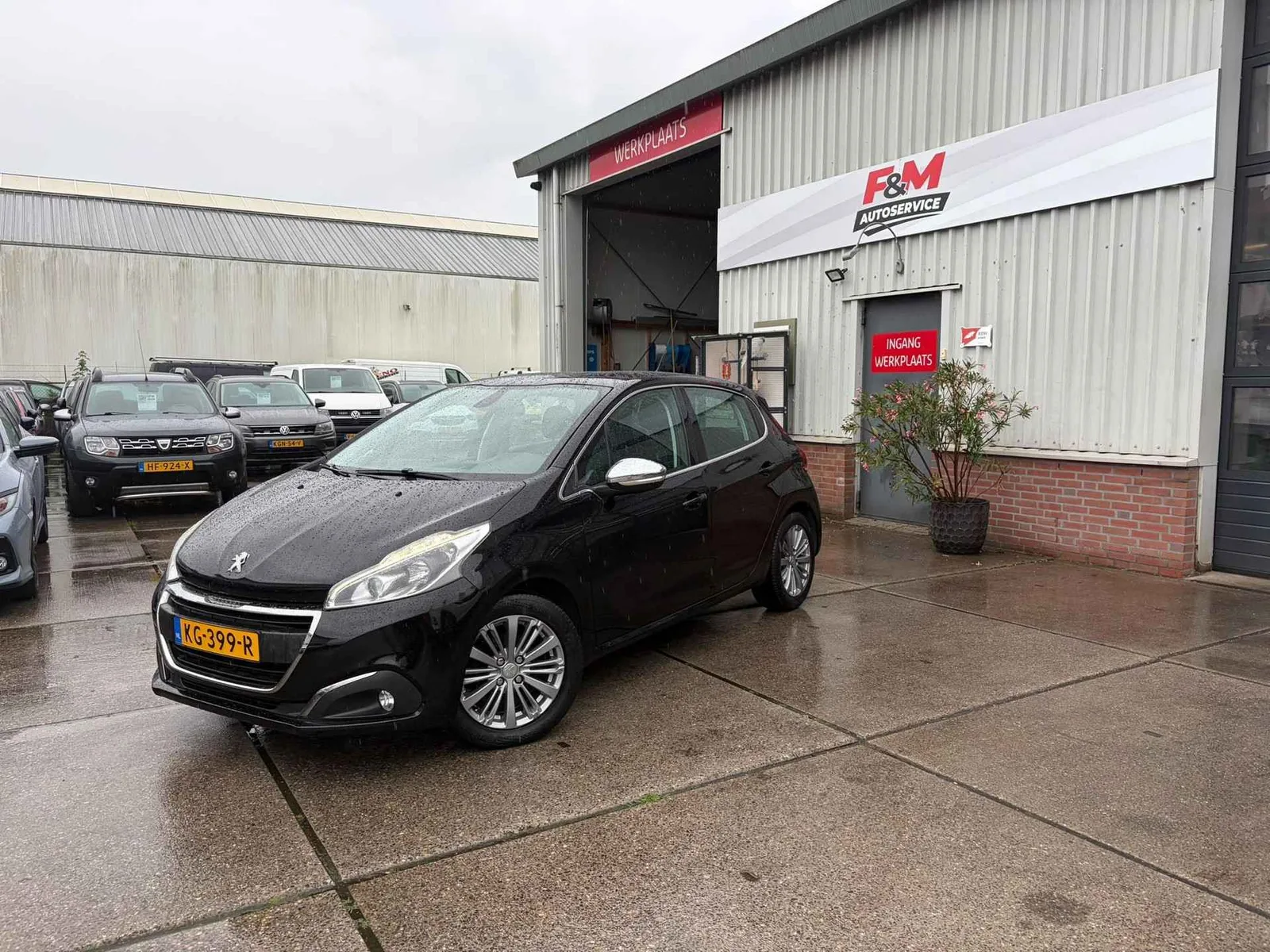 Peugeot 208 (2016) — foto 1