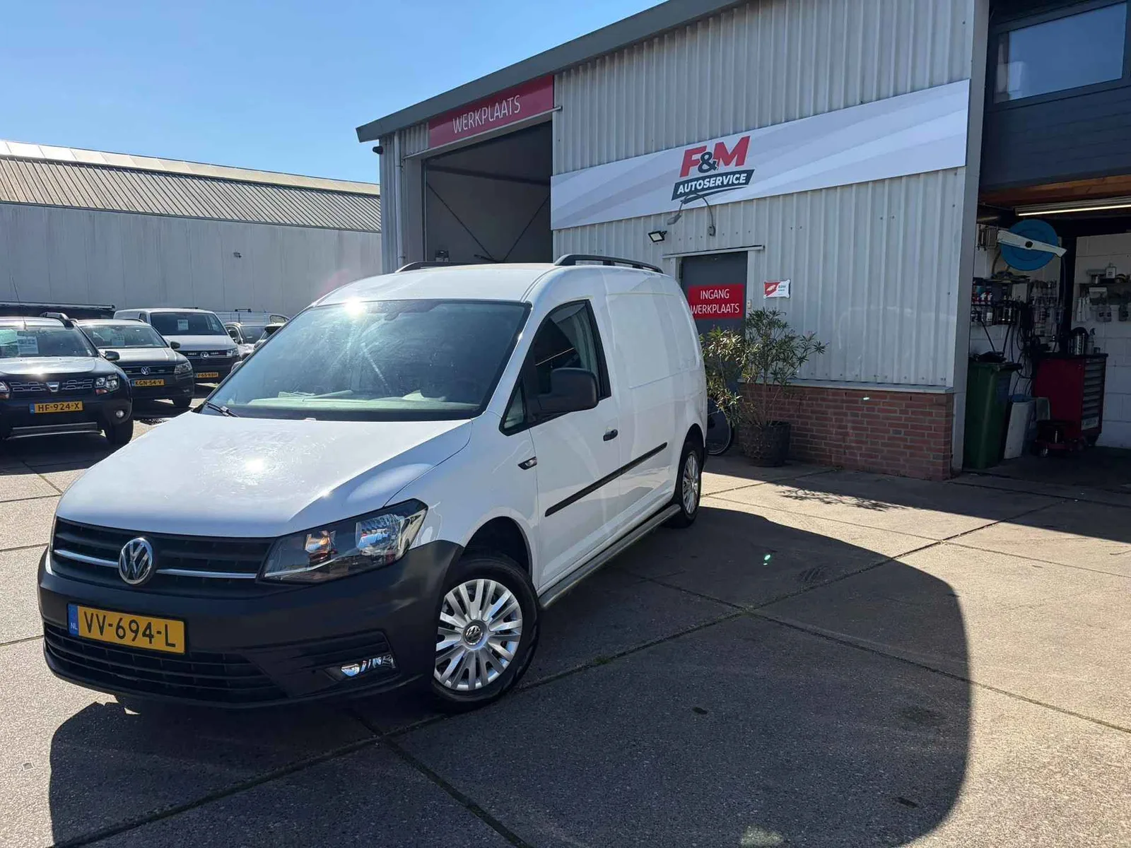 Volkswagen Caddy (2016) — foto 1
