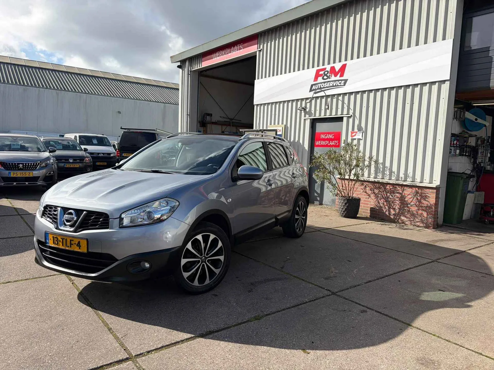 Nissan Qashqai (2012) — foto 1