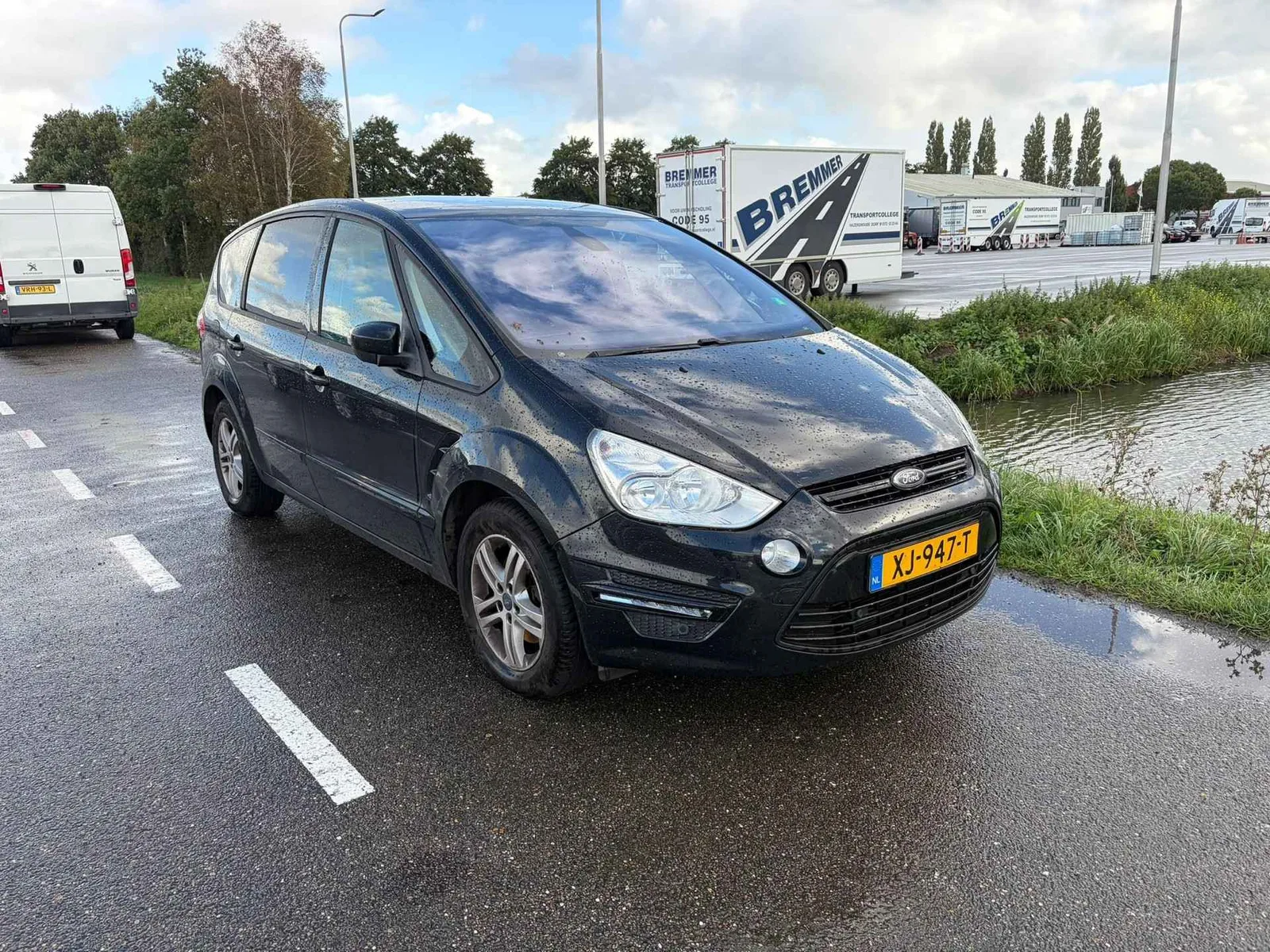 Ford S-Max (2014) — foto 1