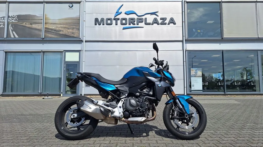 BMW F 900 R (2026) — foto 1