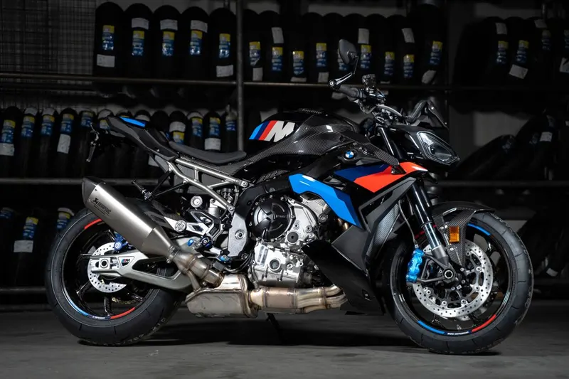BMW M 1000 R (2026)