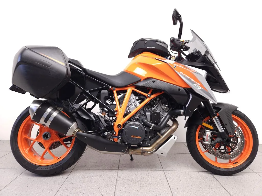 KTM 1290 Super Duke GT (2019) — foto 1