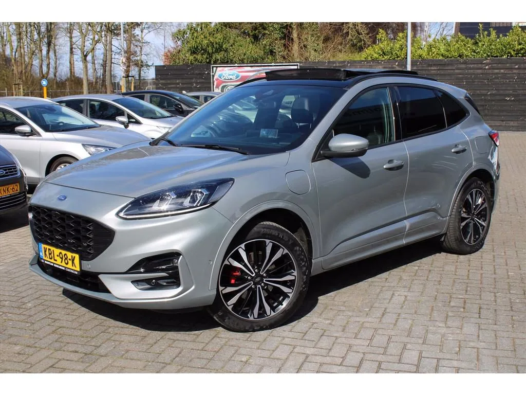 Ford Kuga (2022) — foto 1