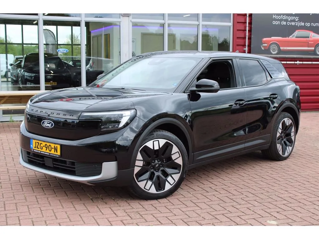 Ford Explorer (2024) — foto 1