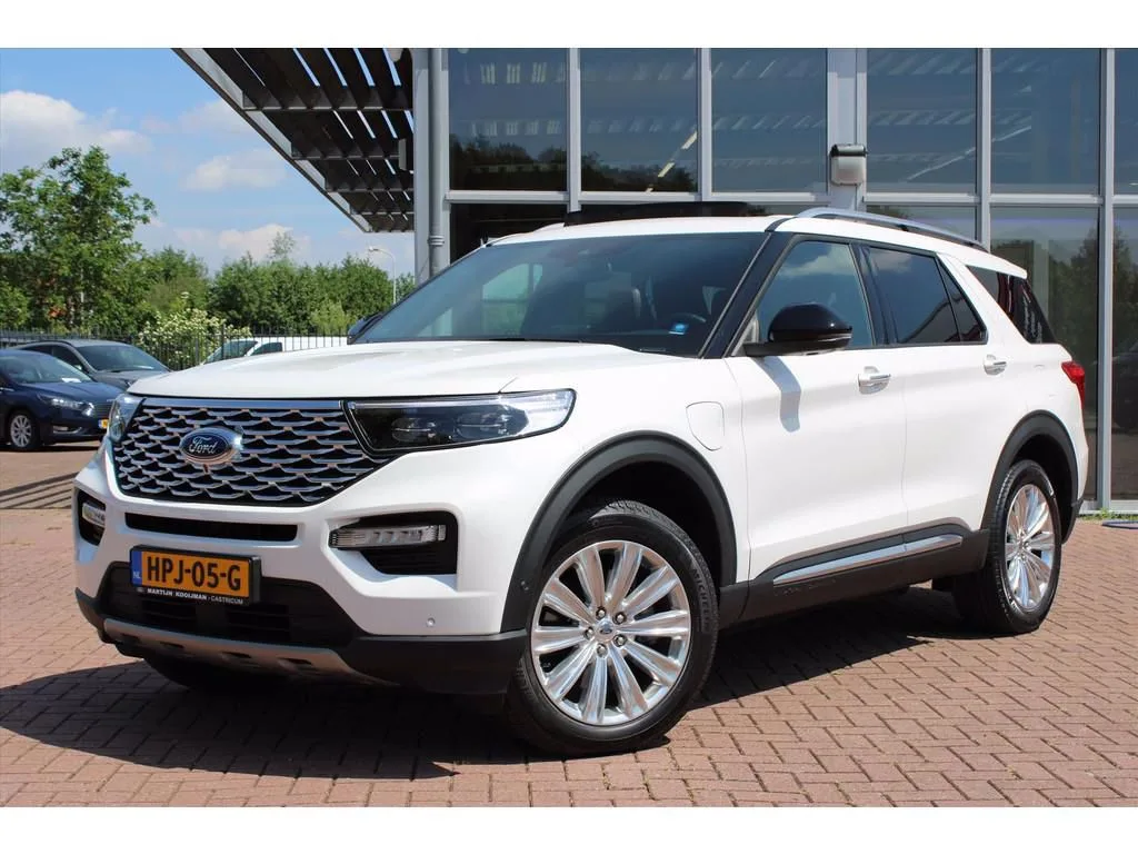 Ford Explorer (2023) — foto 1